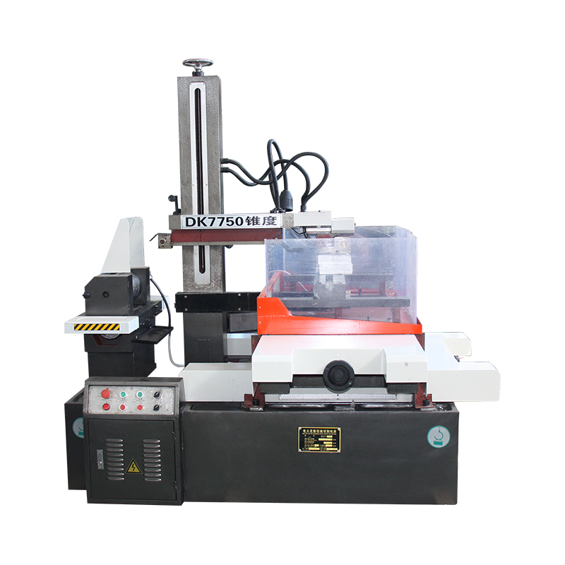 DK7750 AZ Casting piasku z odlewem piaskowym CNC Drut CNC EDM szybka maszyna do cięcia