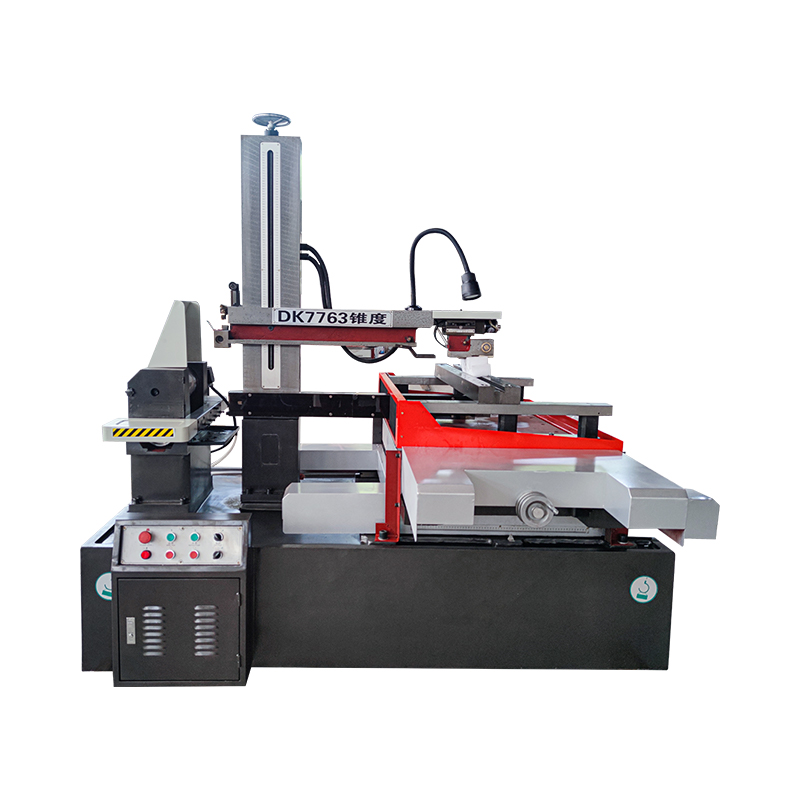 DK7763 niestandardowy F Model AZ Ochrona przedprądowa CNC CNC EDM Szybka maszyna do cięcia